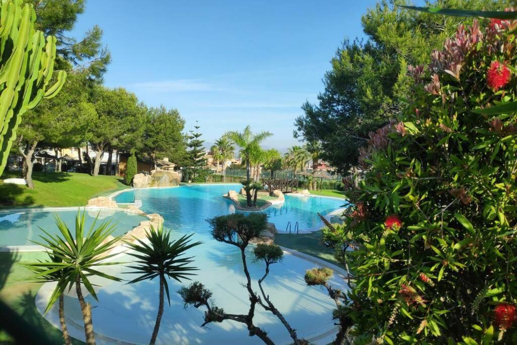 Montefaro Spacious Townhouse - Beach & Pool サンタ・ポラ エクステリア 写真