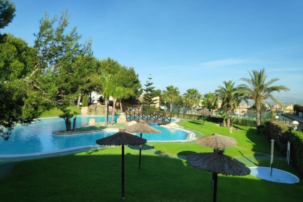 Montefaro Spacious Townhouse - Beach & Pool サンタ・ポラ エクステリア 写真