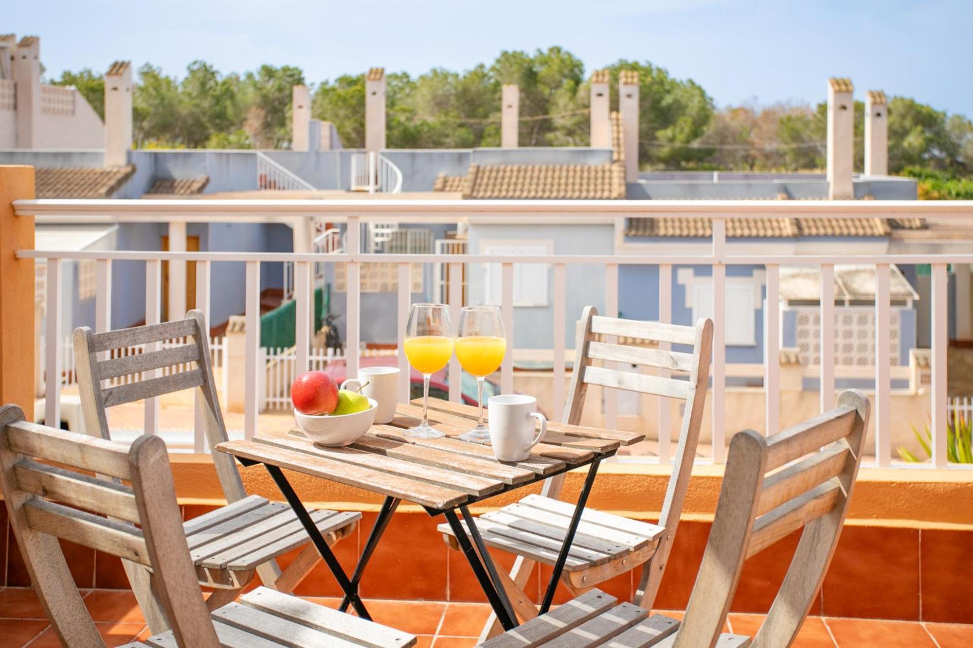 Montefaro Spacious Townhouse - Beach & Pool サンタ・ポラ エクステリア 写真