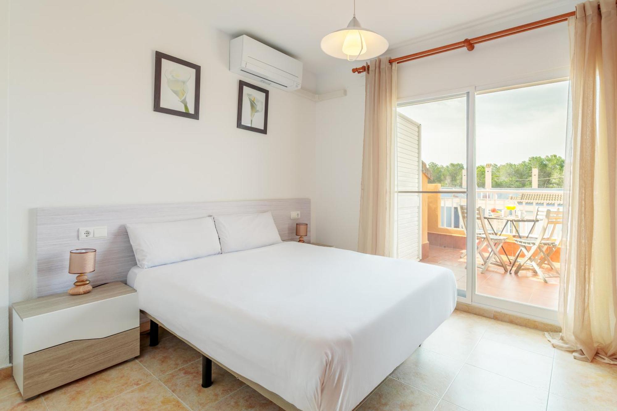 Montefaro Spacious Townhouse - Beach & Pool サンタ・ポラ エクステリア 写真