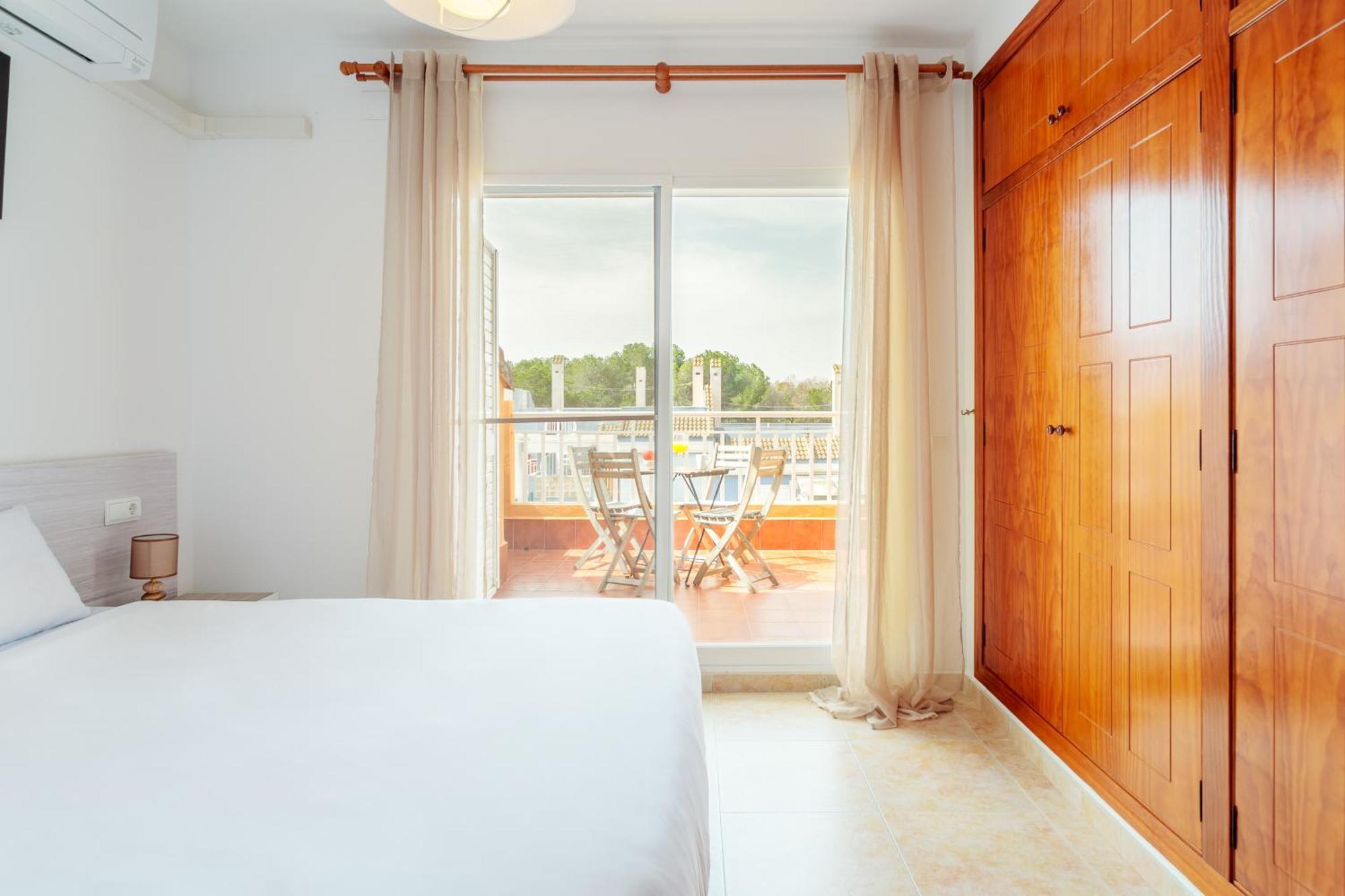 Montefaro Spacious Townhouse - Beach & Pool サンタ・ポラ エクステリア 写真