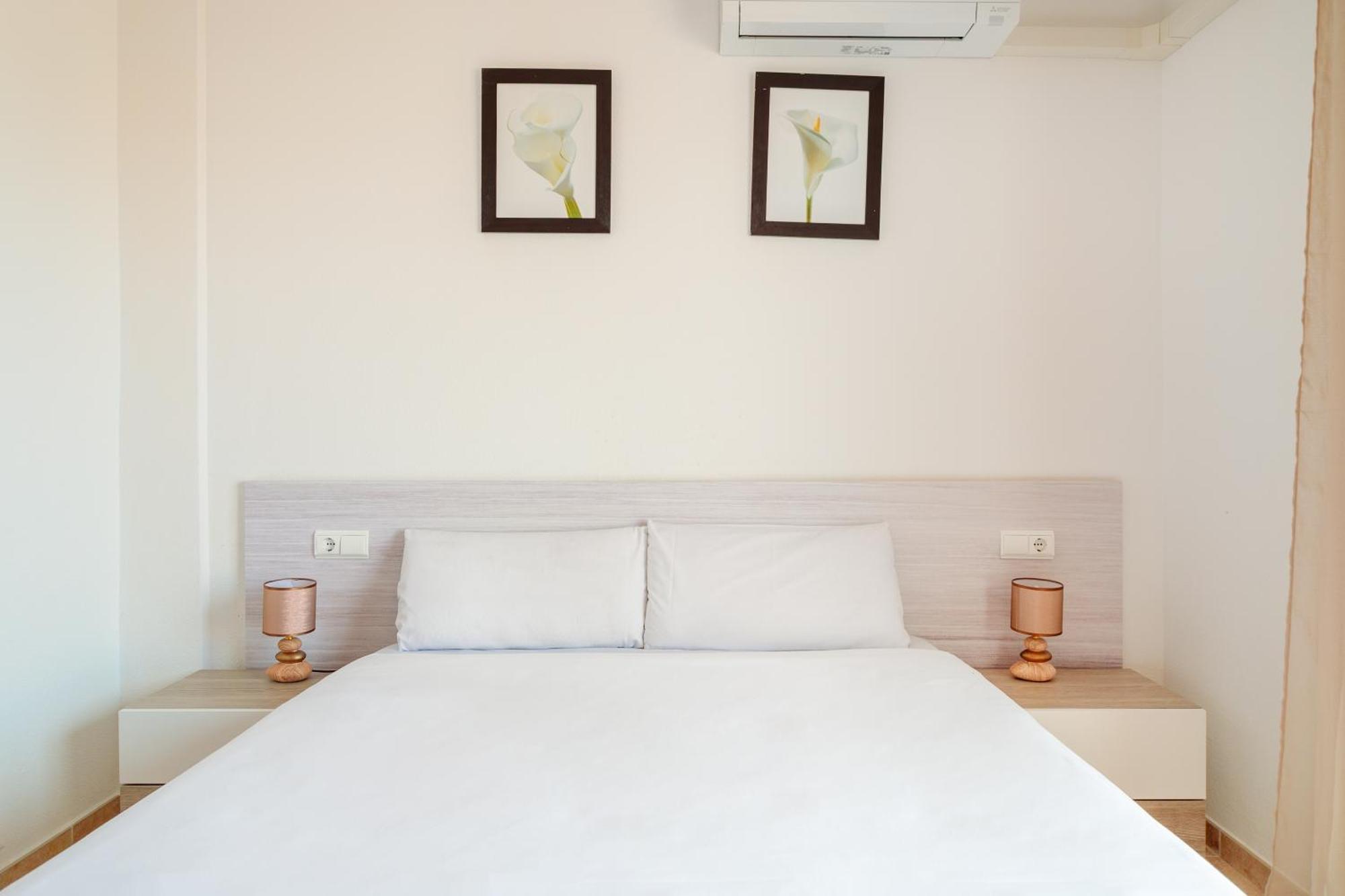 Montefaro Spacious Townhouse - Beach & Pool サンタ・ポラ エクステリア 写真